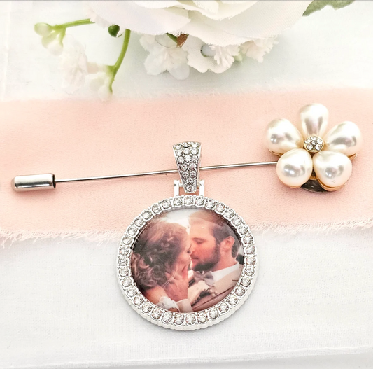 photo memorial charm for brides bouquet pearl pin and silver double sided charm 